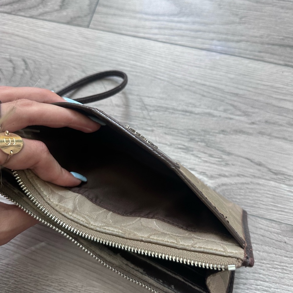 Coach Wristlet - Picture 8 of 8